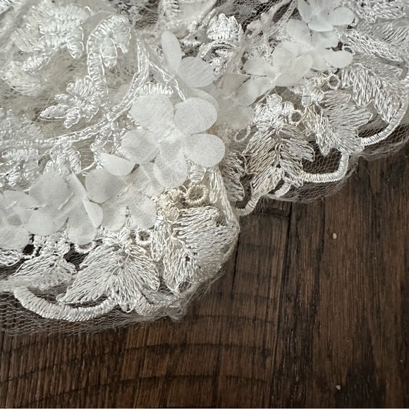 Dress the Population Sidney floral lace gown - Picture 10 of 15